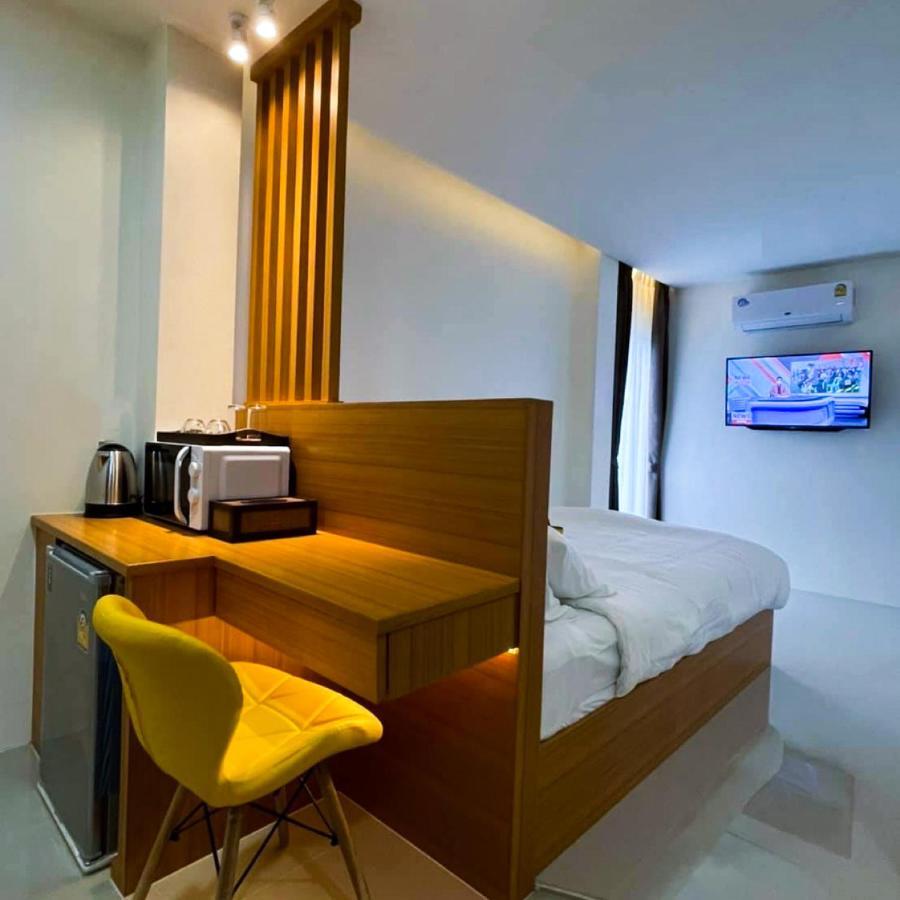 Tj Boutique Hotel Uthai Thani Bagian luar foto