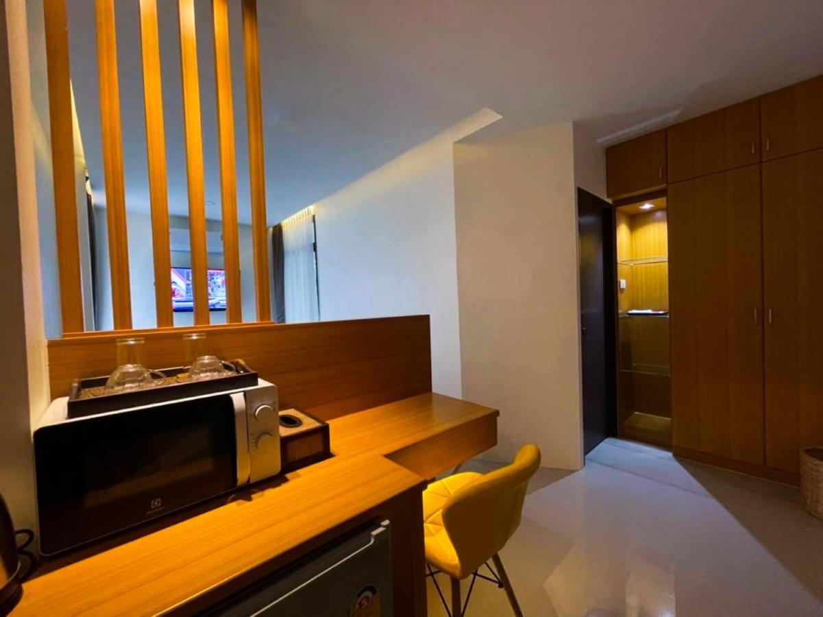 Tj Boutique Hotel Uthai Thani Bagian luar foto
